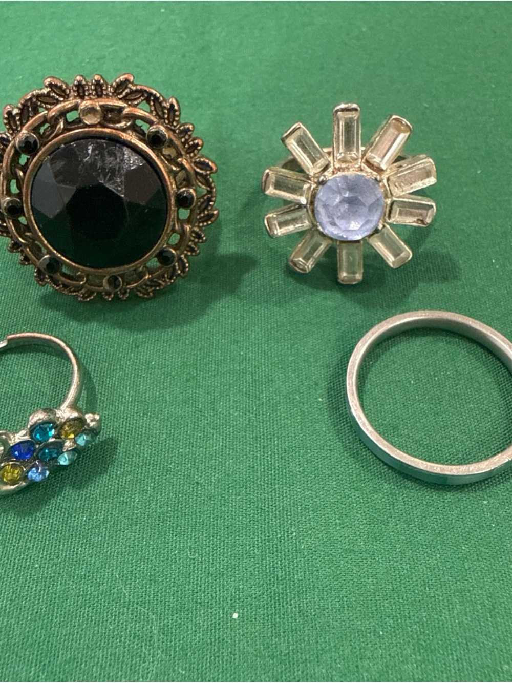 Set Of 4 Costume Jewelry Rings 133B